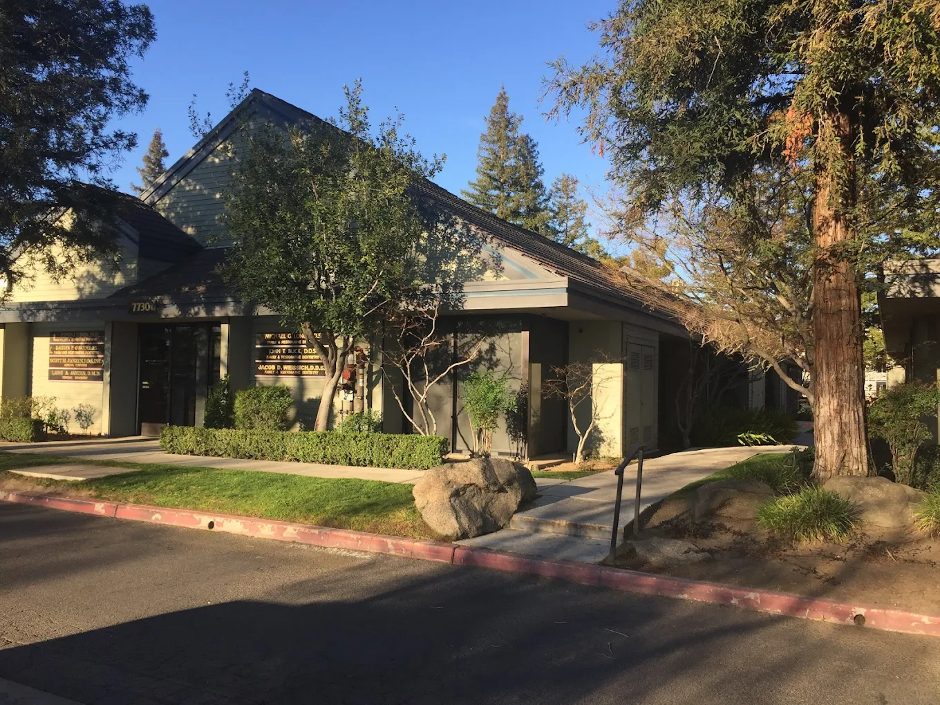 Michael M. Bohn DDS office exterior